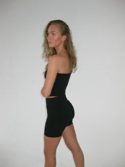 Essential shorts - Jet Black