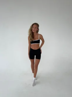 Essential shorts - Jet Black