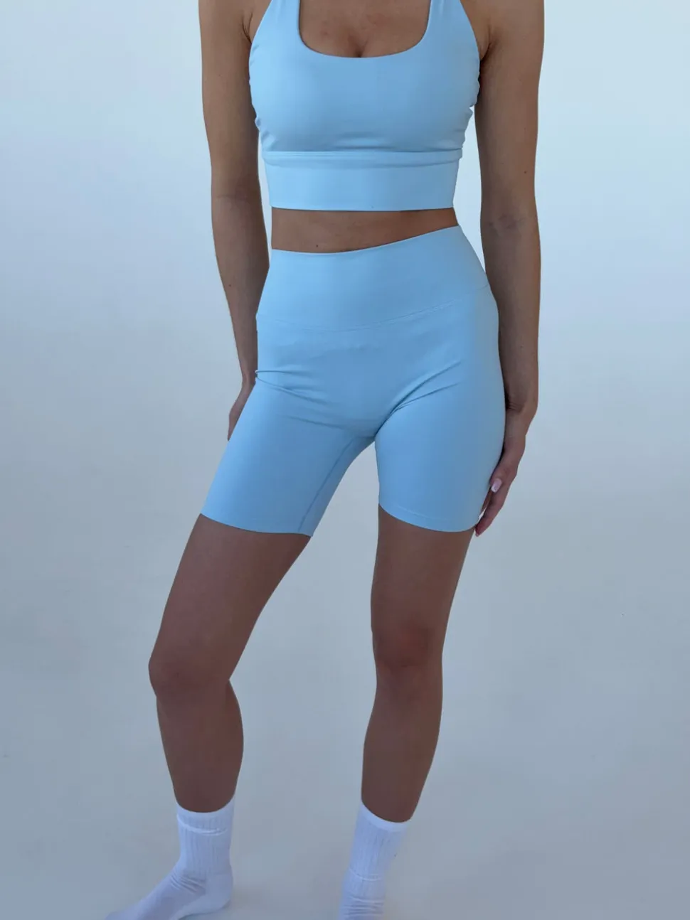 Essential shorts - Sky