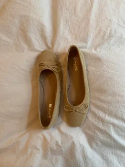 Fione ballerinaer i ruskind - Beige