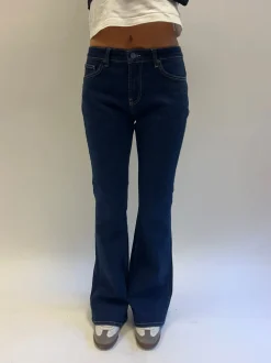 Flared star jeans med guld stjerne - Mørk denim
