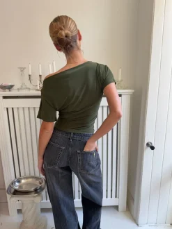 Florine figursyet t-shirt - Kaki