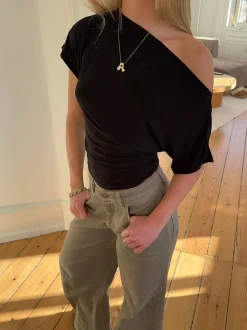 Florine figursyet t-shirt - Sort
