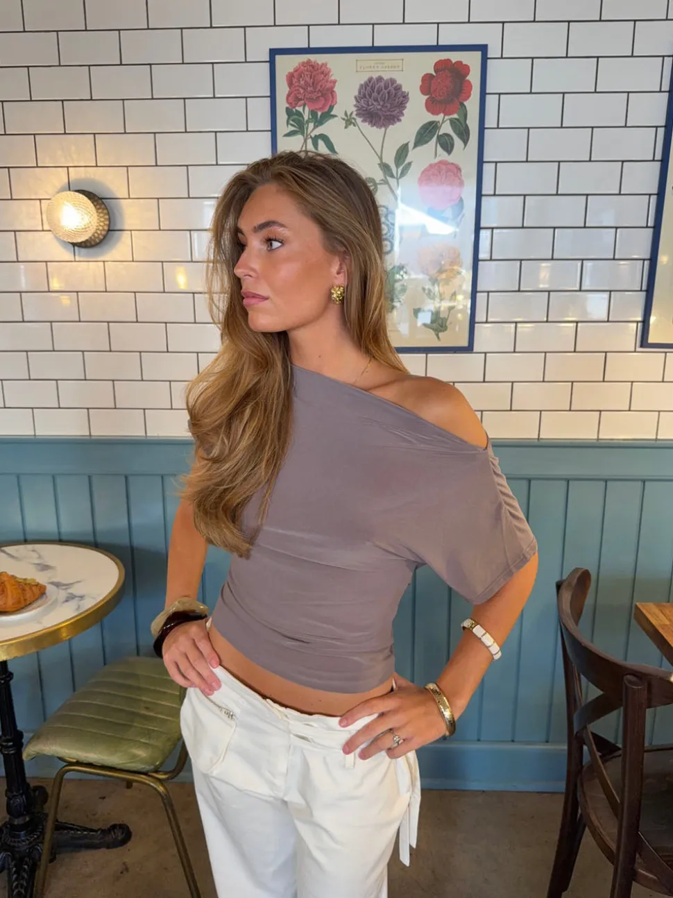 Florine figursyet t-shirt - Taupe