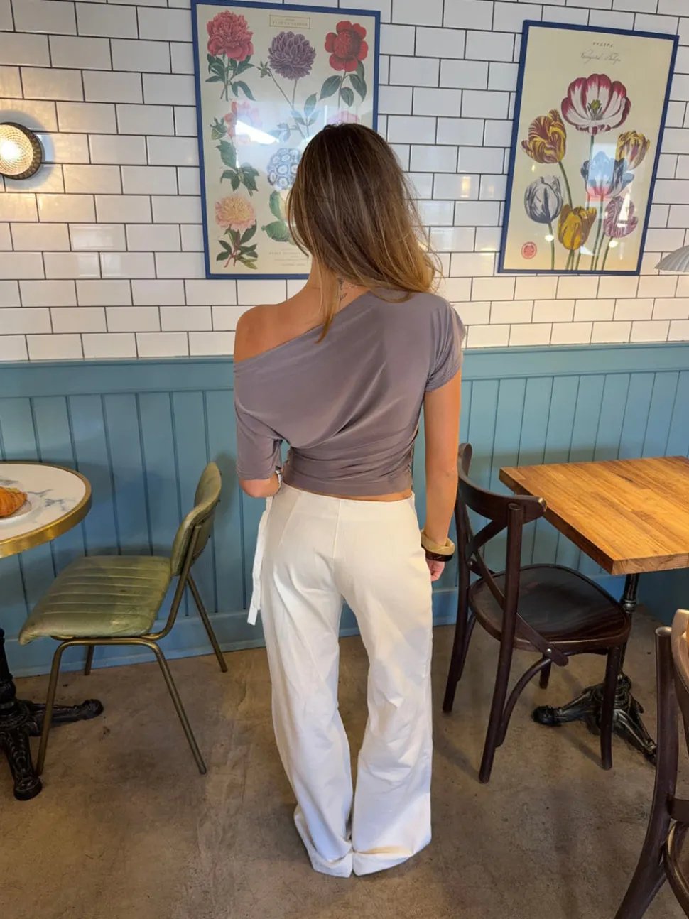 Florine figursyet t-shirt - Taupe