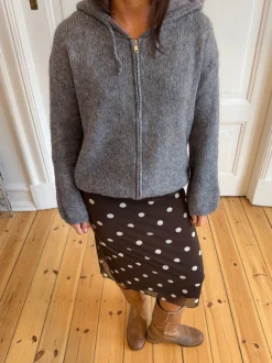 Gregina hoodie med zip i strik - Grå