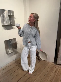 Gunilla strikket cardigan med bindedetaljer - Lys grå