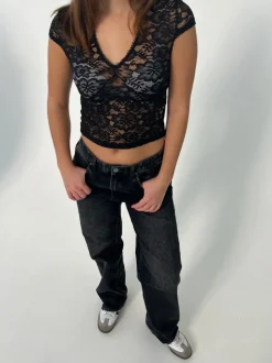 Hemilly bluse med bolder - Sort