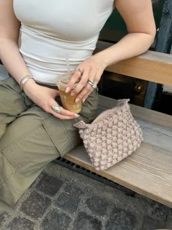 Hæklet clutch - Beige