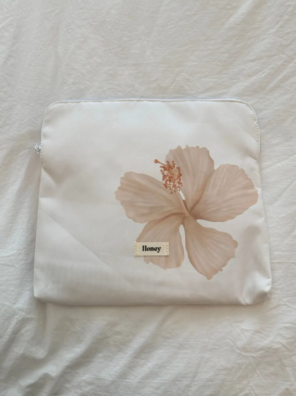 Honey computer sleeve - Hvid med beige blomst