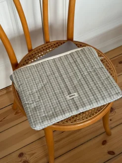 Honey computer sleeve med tern - Beige/grøn