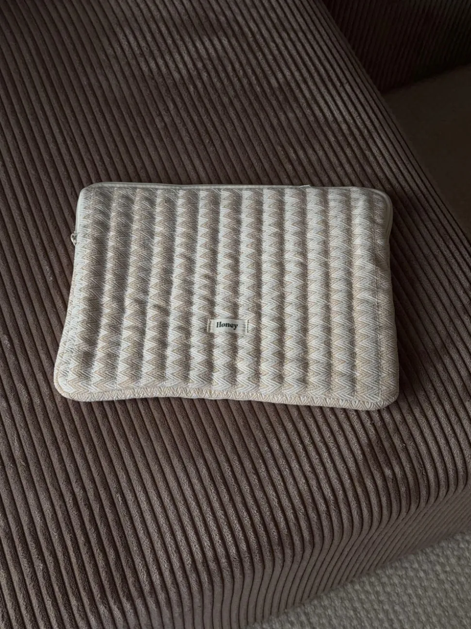 Honey computer sleeve med mønster - Beige