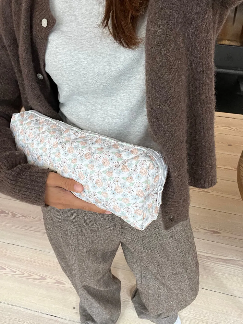 Honey Dyson sleeve - Hvid med blå, grønne og orange blomster
