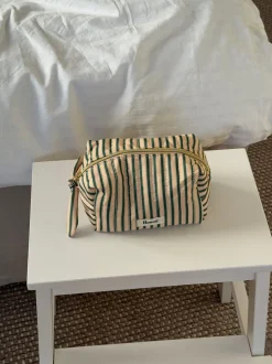 Honey lille toilettaske med striber - Beige/grøn