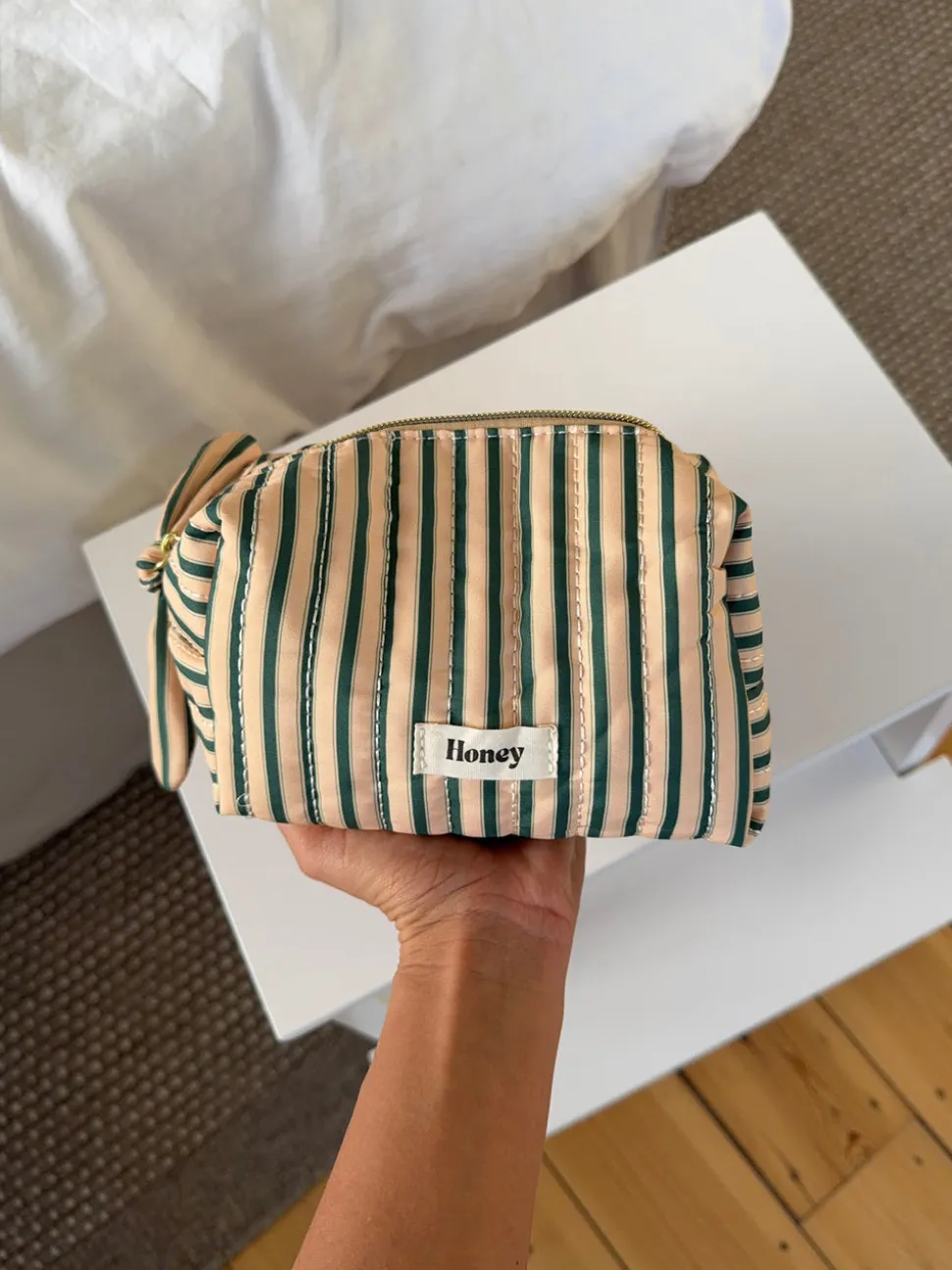 Honey lille toilettaske med striber - Beige/grøn