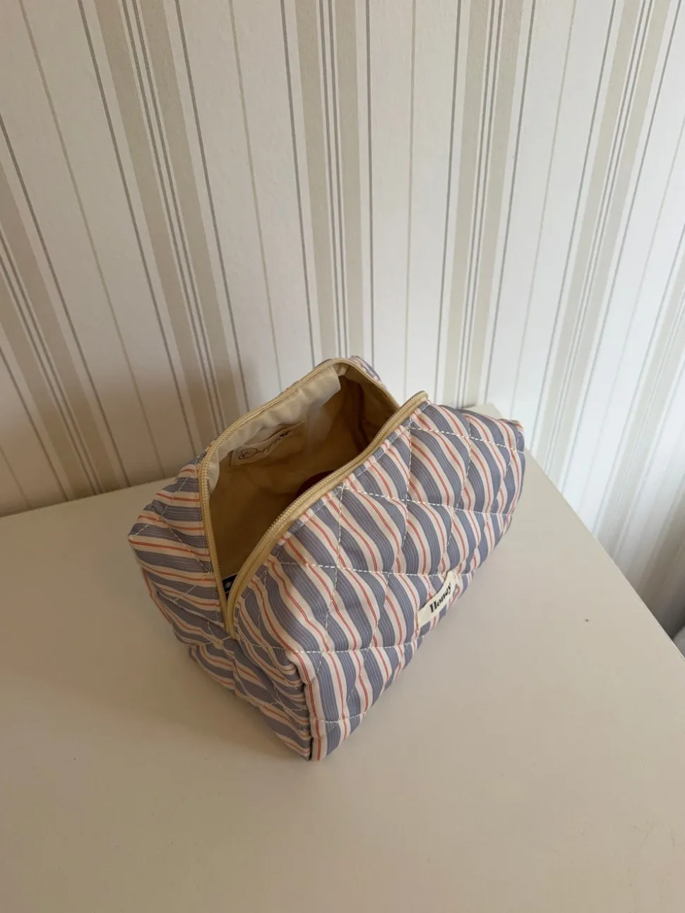 Honey lille toilettaske med striber - Blå/hvid/rød