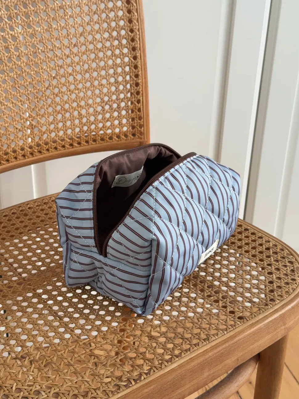 Honey lille toilettaske med striber - Blå/brun