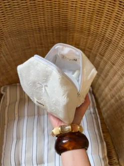 Honey lille toilettaske med broderi - Hvid