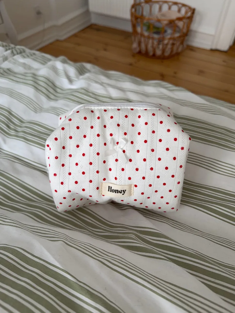 Honey lille toilettaske med prikker - Hvid/rød