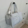 Honey stor taske med crossbody strop - Hvid med blå striber