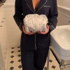 Honey stor toilettaske - Hvid/blå med flæser