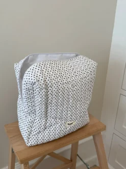 Honey stor toilettaske - Hvid med polka prikker