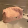 Honey stor toilettaske - Lyserød fluffy