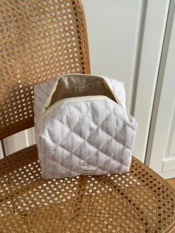 Honey stor toilettaske med mønster - Off white