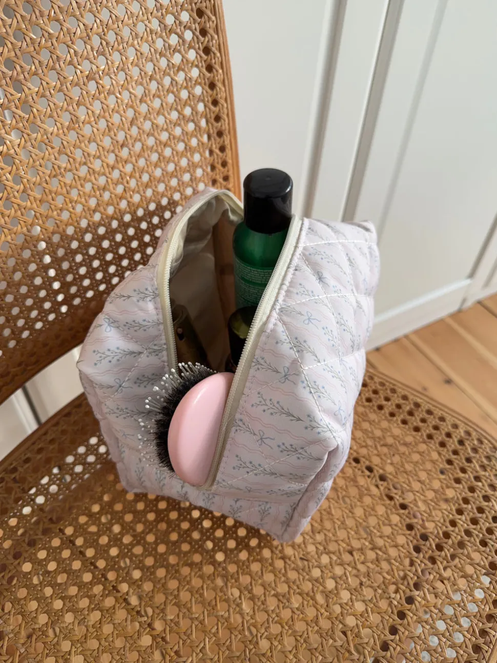 Honey stor toilettaske med mønster - Off white