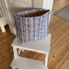 Honey toilettaske med sol og måneprint - Blå/gul