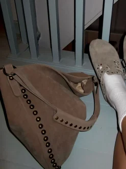 Ibi taske med nitter - Beige