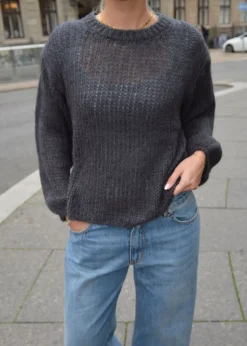Ina striktrøje - Mørk grå