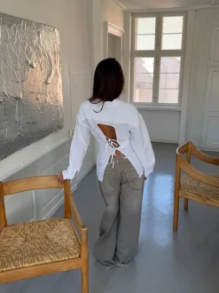 Jannie skjorte med åben ryg - Hvid