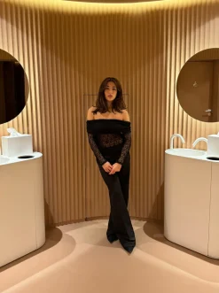 Jennie blonde off shoulder bluse - Sort