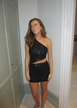 Jolie one shoulder top med pallietter - Sort