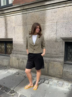 Juliane cropped blazer i tern - Grøn