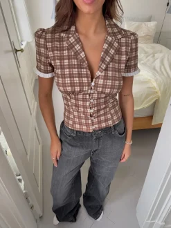 Kassandra figursyet skjorte med tern - Brun/hvid