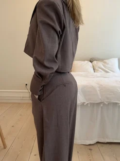 Katrine suitbukser med detaljer - Brun melange