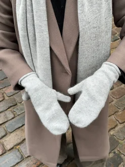 Kehlani luffer i strik - Lys grå