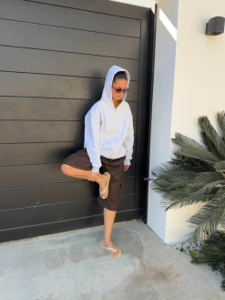 Kelsey bermudashorts med nålestriber - Brun