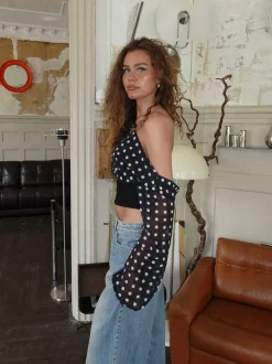 Kimmie langærmet bluse med polkaprikker - Sort/hvid