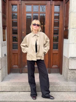 Lenaya jakke med denimryg - Beige
