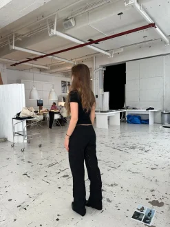 Lilia bukser i broderie anglaise - Sort