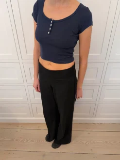 Lilian t-shirt med knapper - Navy