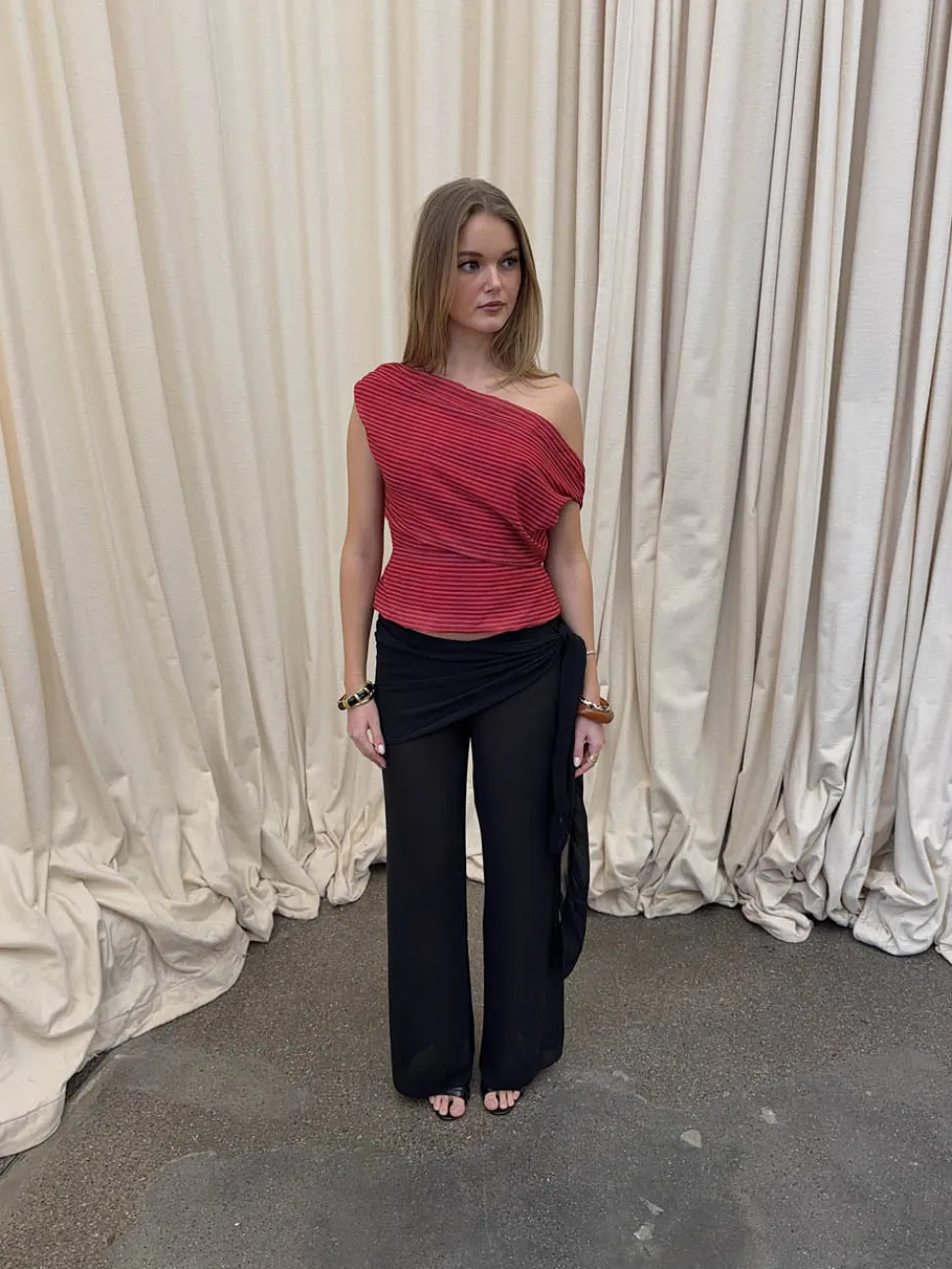 Lily top med striber - rød/bordeaux