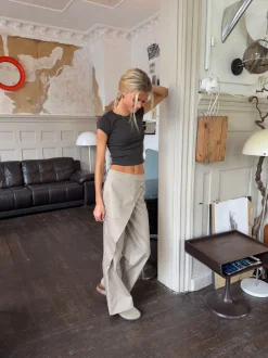 Lilyena bukser med asymmetrisk omslag - Beige