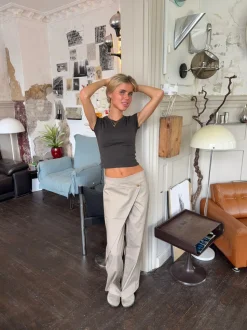 Lilyena bukser med asymmetrisk omslag - Beige