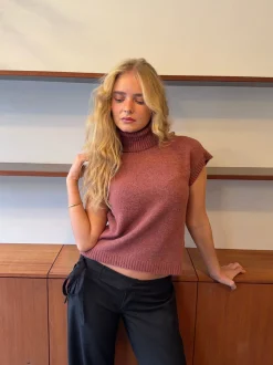 Linua vest med turtleneck - Rust/lyserød