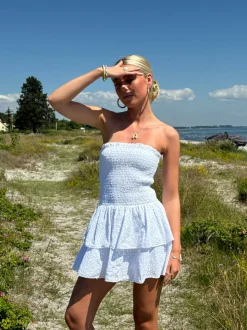 Lissy smockkjole - Hvid broderi