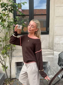 Ludovica striktrøje med detaljer - Brun/koral/lyserød